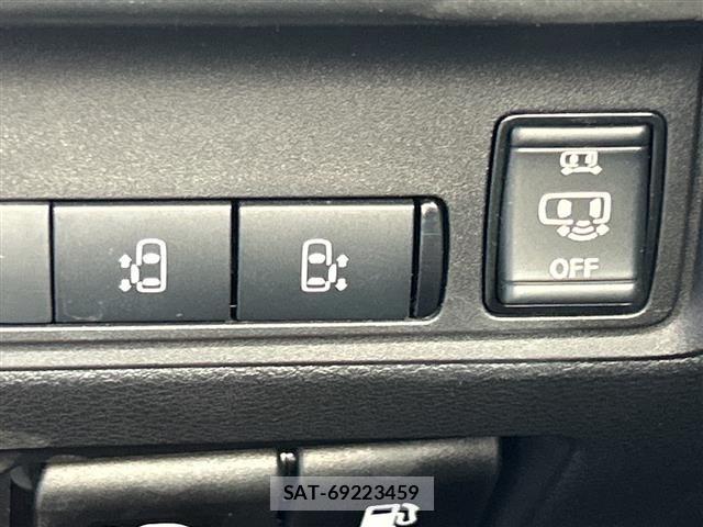 Nissan SERENA 2024 8925609-18