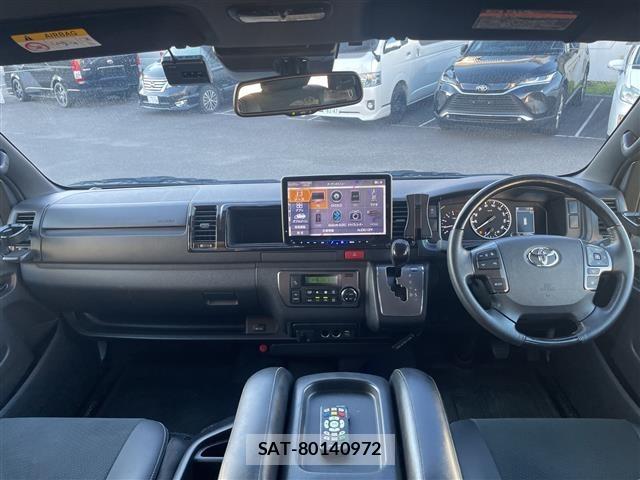 Toyota HIACE VAN 2022 8910497-14