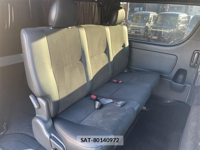 Toyota HIACE VAN 2022 8910497-16