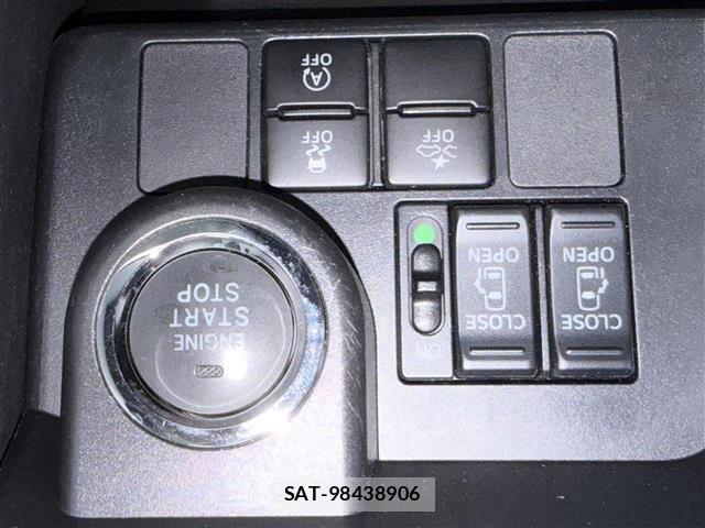 Toyota ROOMY 2018 8914372-8