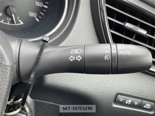 Nissan X-TRAIL 2018 8928950-1