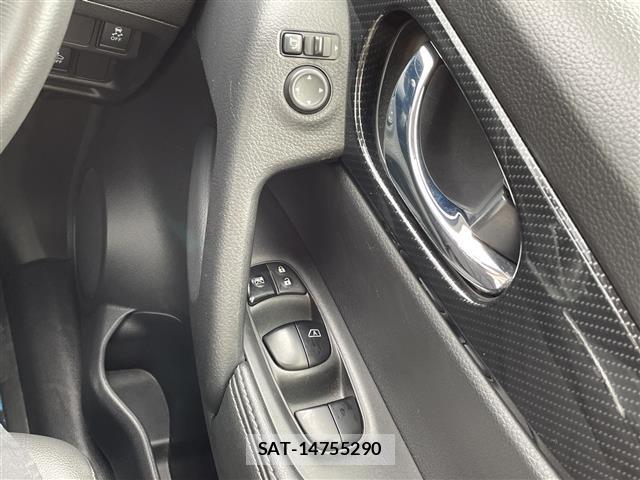 Nissan X-TRAIL 2018 8928950-10