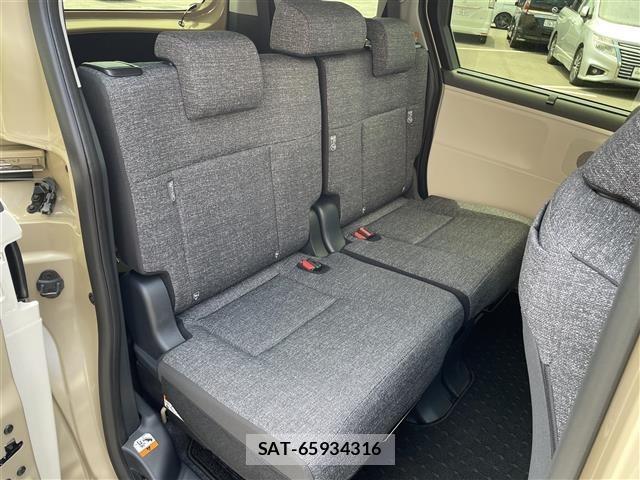Toyota SIENTA 2026 8671069-9