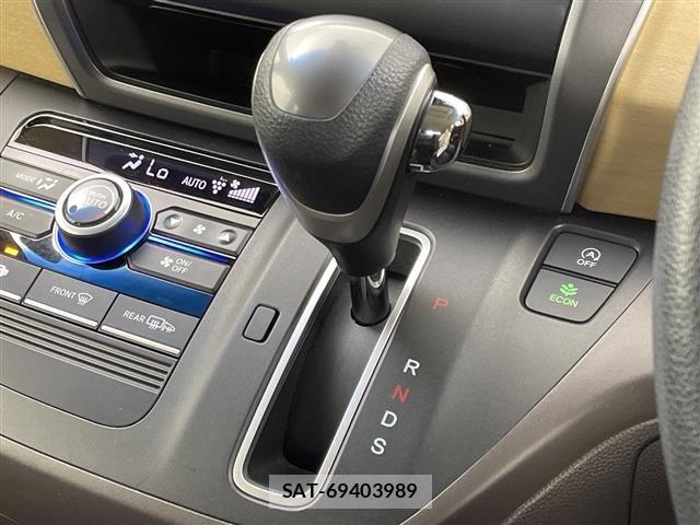 Honda FREED 2017 8684328-9
