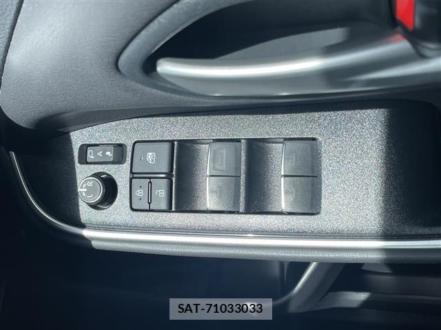 Toyota NOAH 2023 8683479-2