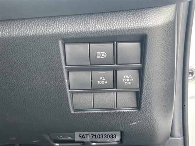 Toyota NOAH 2023 8683479-22