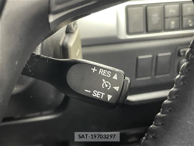 Toyota ESTIMA 2017 8909146-9