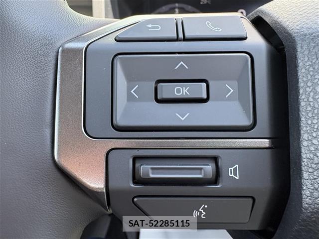 Toyota HILUX 2026 8682866-1