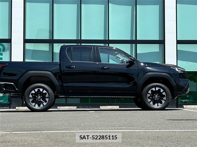 Toyota HILUX 2026 8682866-21