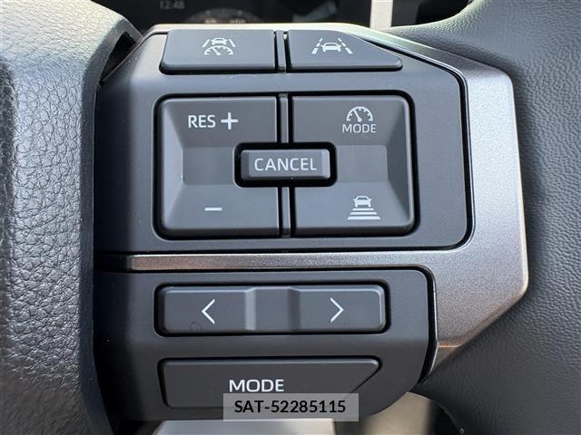 Toyota HILUX 2026 8682866-3