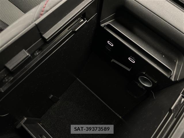 Mazda CX-30 2023 8748178-4