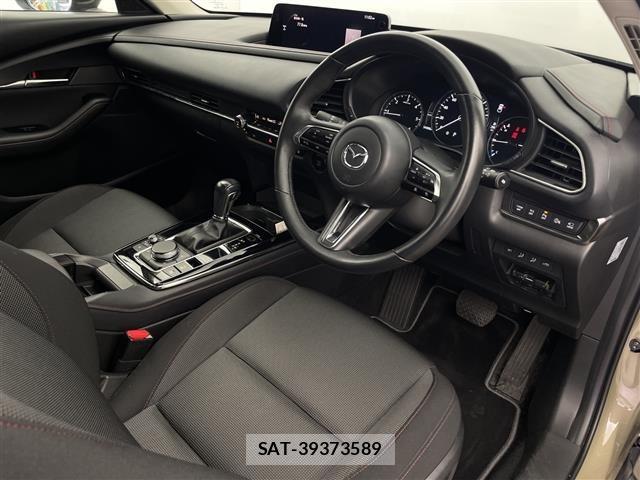 Mazda CX-30 2023 8748178-6