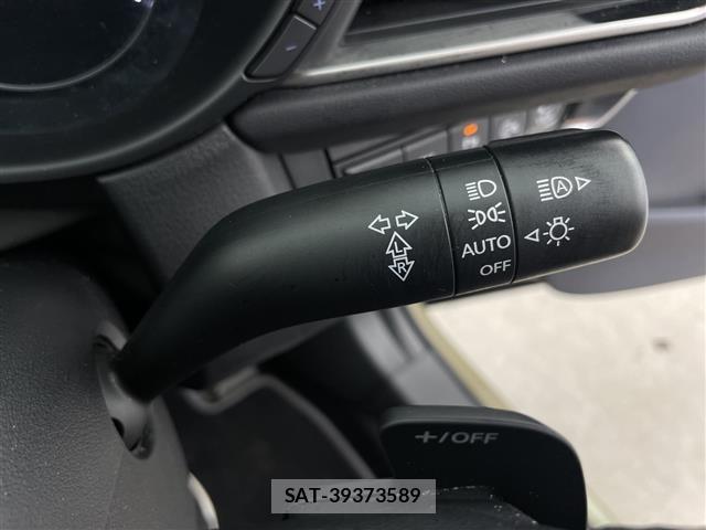Mazda CX-30 2023 8748178-7