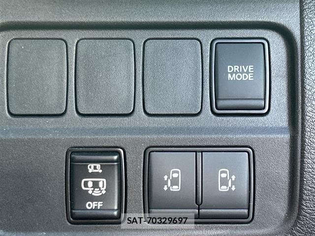 Nissan SERENA 2022 8671299-10