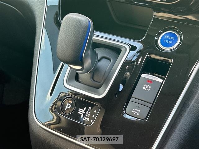 Nissan SERENA 2022 8671299-8