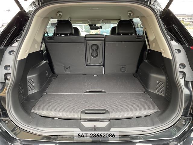 Nissan X-TRAIL 2018 8722722-12
