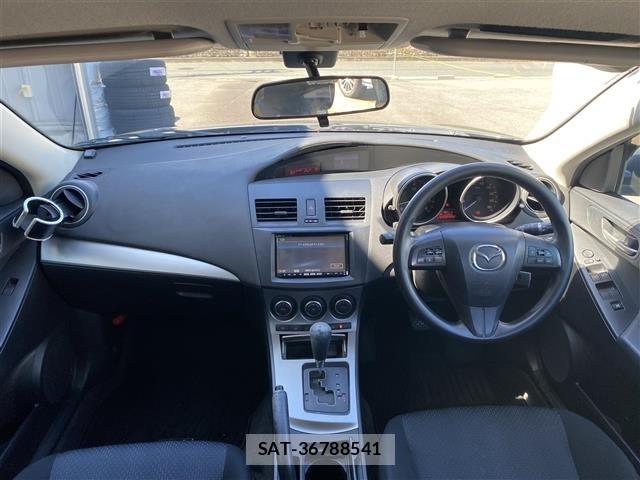 Mazda AXELA 2009 8911696-16