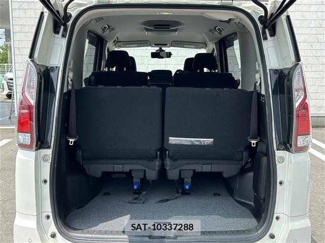 Nissan SERENA 2018 8671318-11