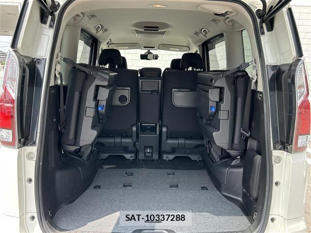 Nissan SERENA 2018 8671318-12