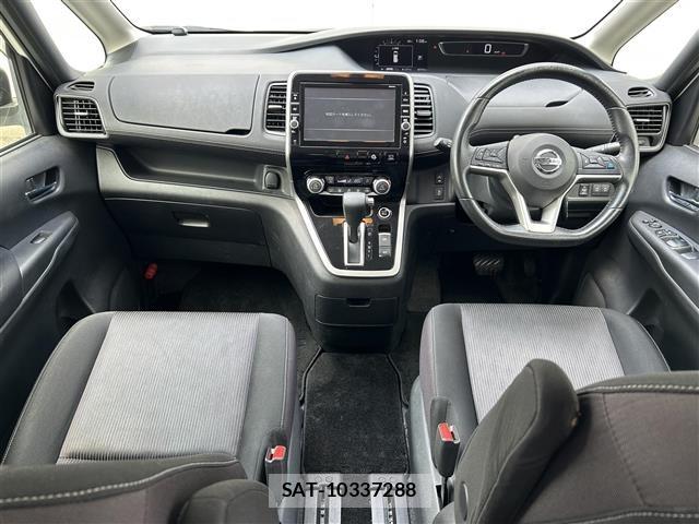 Nissan SERENA 2018 8671318-16