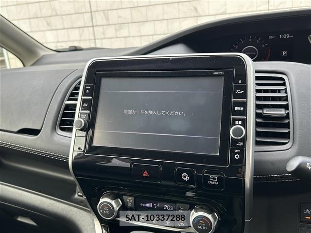 Nissan SERENA 2018 8671318-17