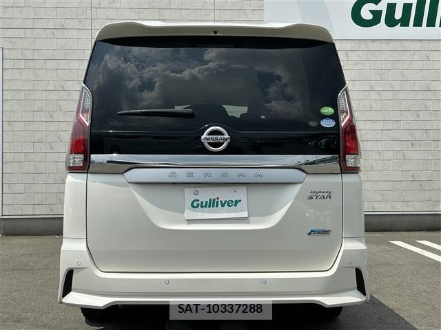 Nissan SERENA 2018 8671318-2