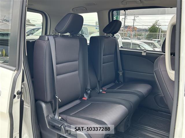 Nissan SERENA 2018 8671318-9