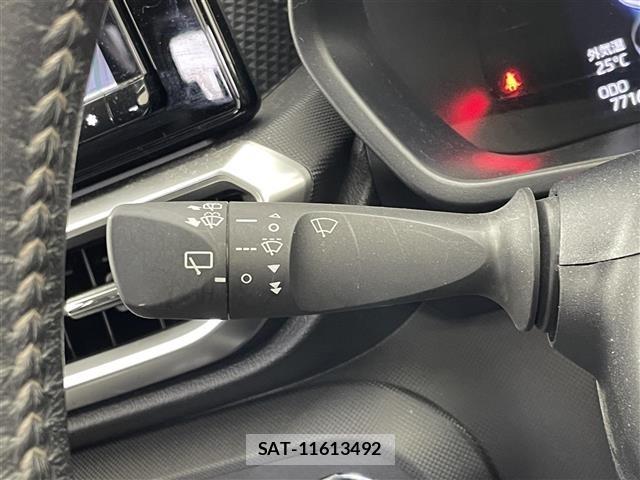 Daihatsu ROCKY 2020 8884986-3