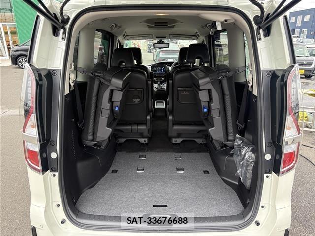 Nissan SERENA 2022 8671361-21