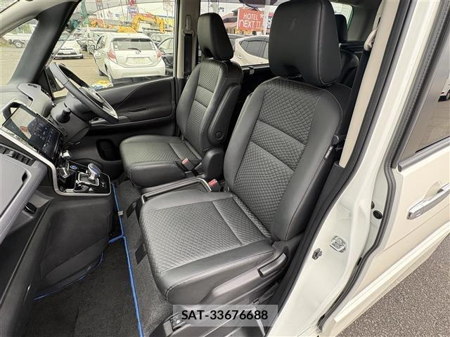 Nissan SERENA 2022 8671361-7