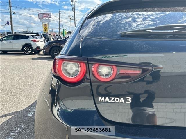 Mazda MAZDA3 2023 8909286-19