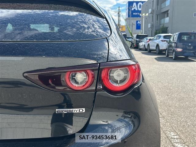 Mazda MAZDA3 2023 8909286-21
