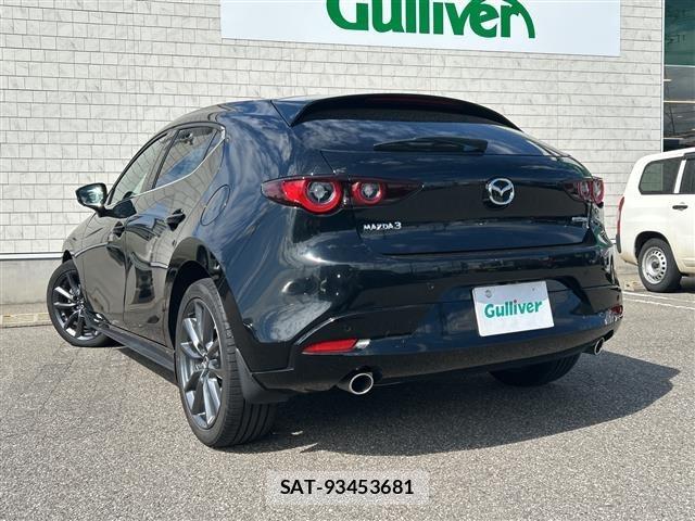 Mazda MAZDA3 2023 8909286-30