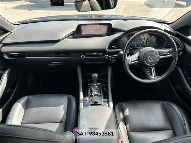 Mazda MAZDA3 2023 8909286-31