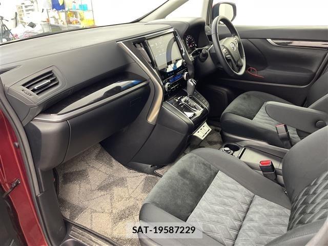 Toyota VELLFIRE 2018 8904915-9