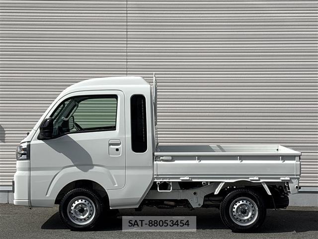 Daihatsu HIJET TRUCK 2025 8889577-6
