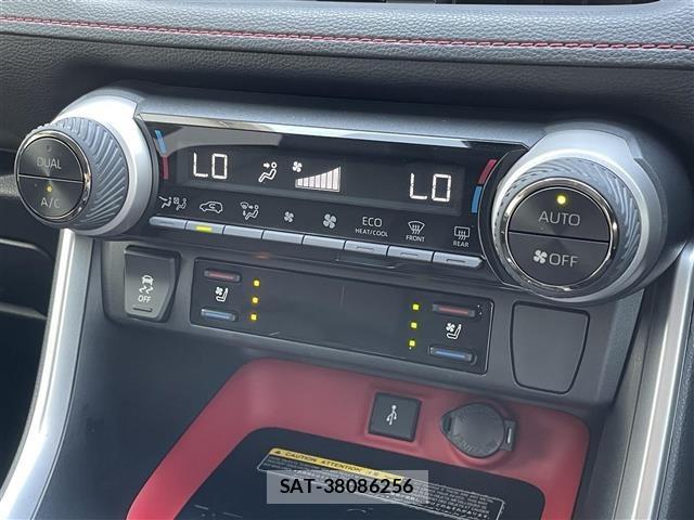 Toyota RAV4 2021 8938301-1