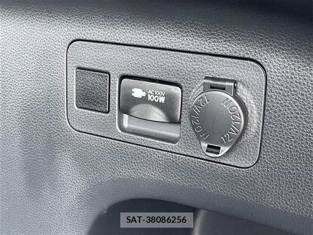 Toyota RAV4 2021 8938301-24