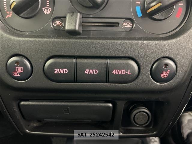 Suzuki JIMNY 2010 8932612-22