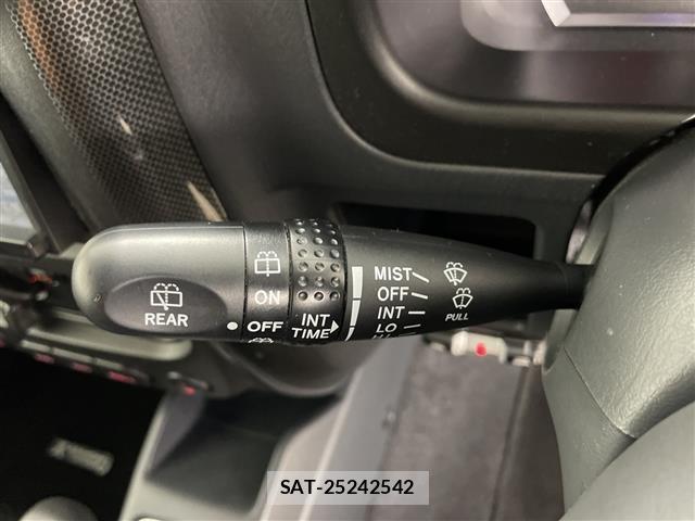 Suzuki JIMNY 2010 8932612-5