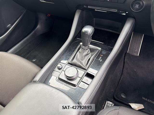 Mazda MAZDA3 2019 8909288-21