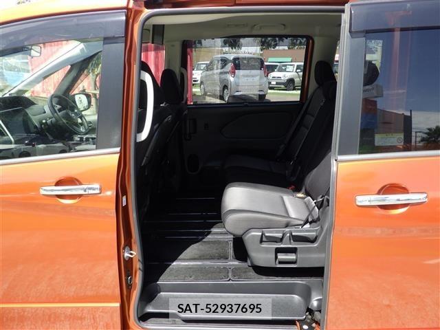Nissan SERENA 2019 8925696-2