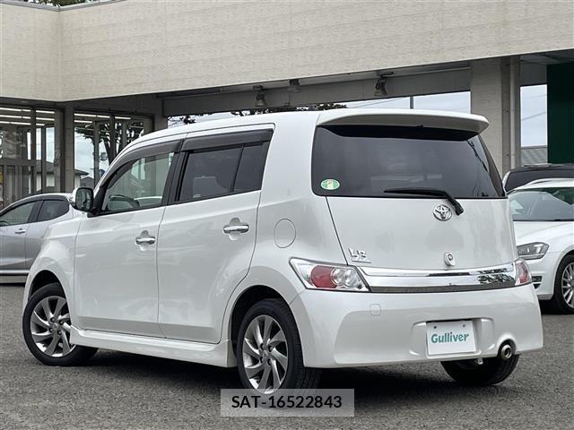 Toyota BB 2013 8910939-13