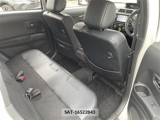 Toyota BB 2013 8910939-2