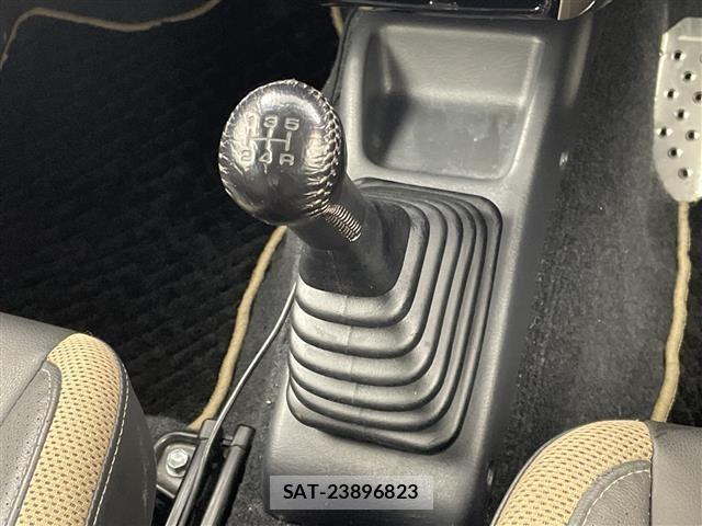 Suzuki JIMNY 2017 8932627-12