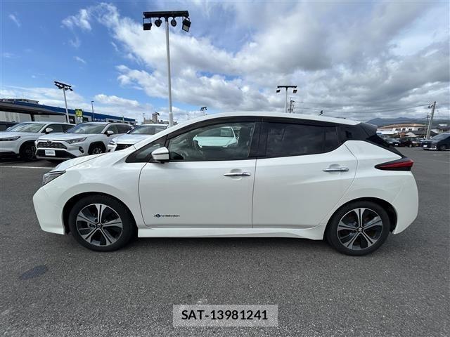 Nissan LEAF 2020 8928865-9