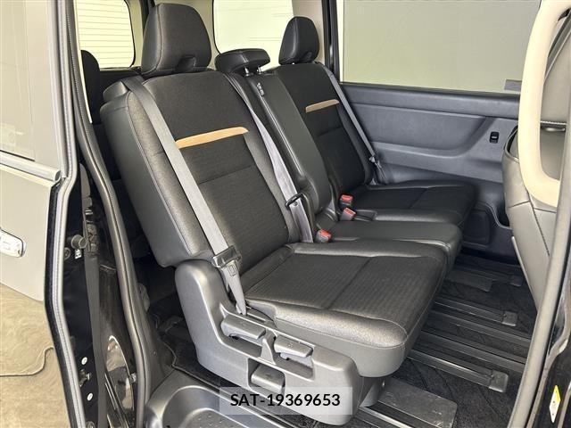 Nissan SERENA 2023 8925724-3