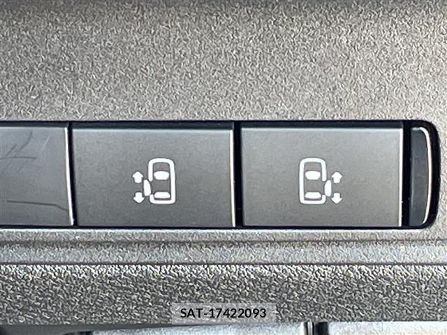Nissan SERENA 2023 8925775-21