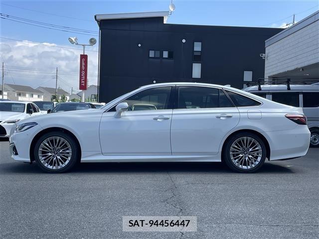 Toyota CROWN 2020 8937565-2