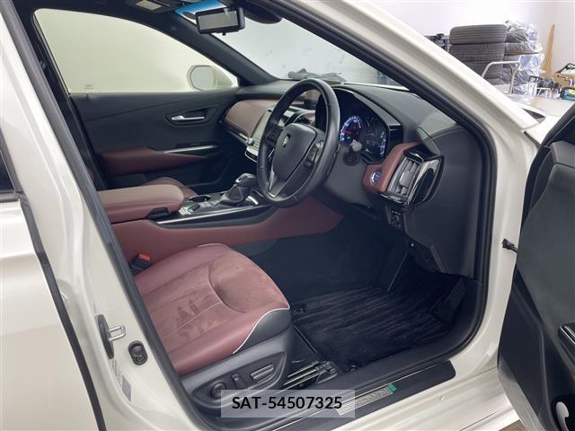 Toyota CROWN 2018 8937566-1
